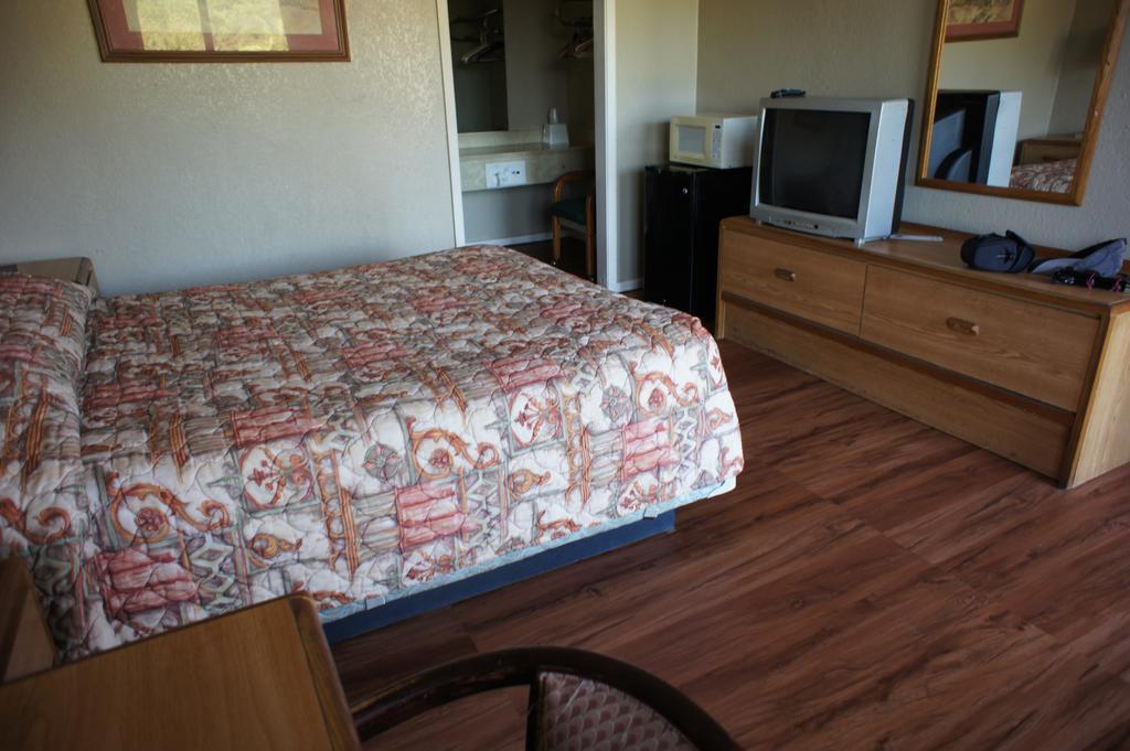 Executive Inn & Suites 橙县 客房 照片